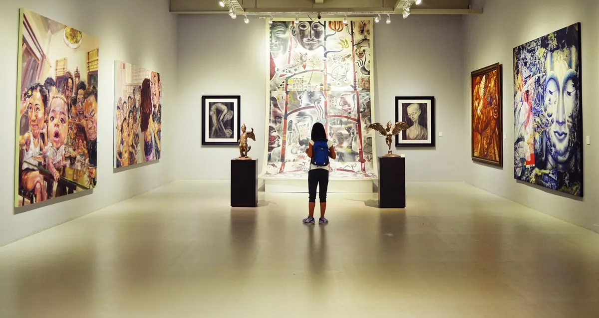 A Beginner's Guide to Reviewing an Art Exhibition
